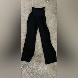 maternity dress pants•Worn a lot but in good condition